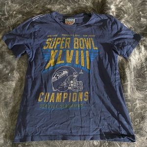 Junk Food Super Bowl Shirt Size XS (5)